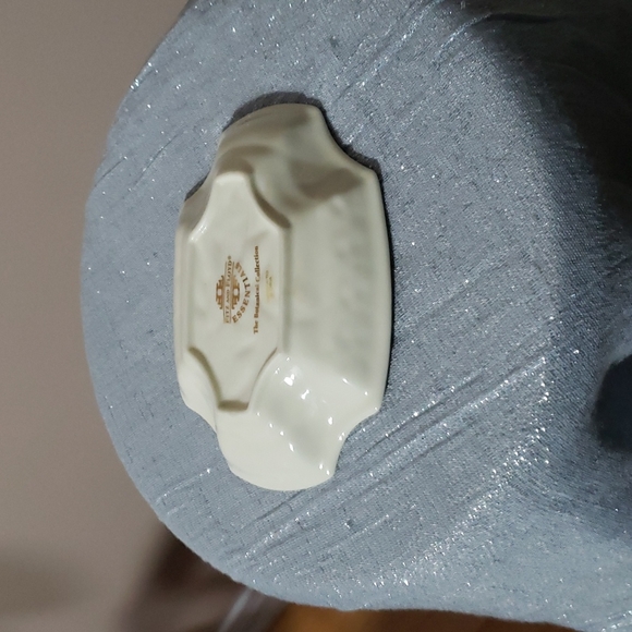 Fitz and Floyd Botanical Collection Tray. - Picture 2 of 6